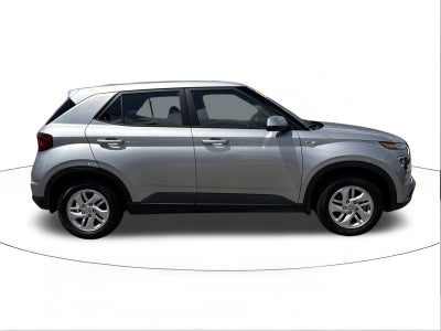 2025 Hyundai Venue SE