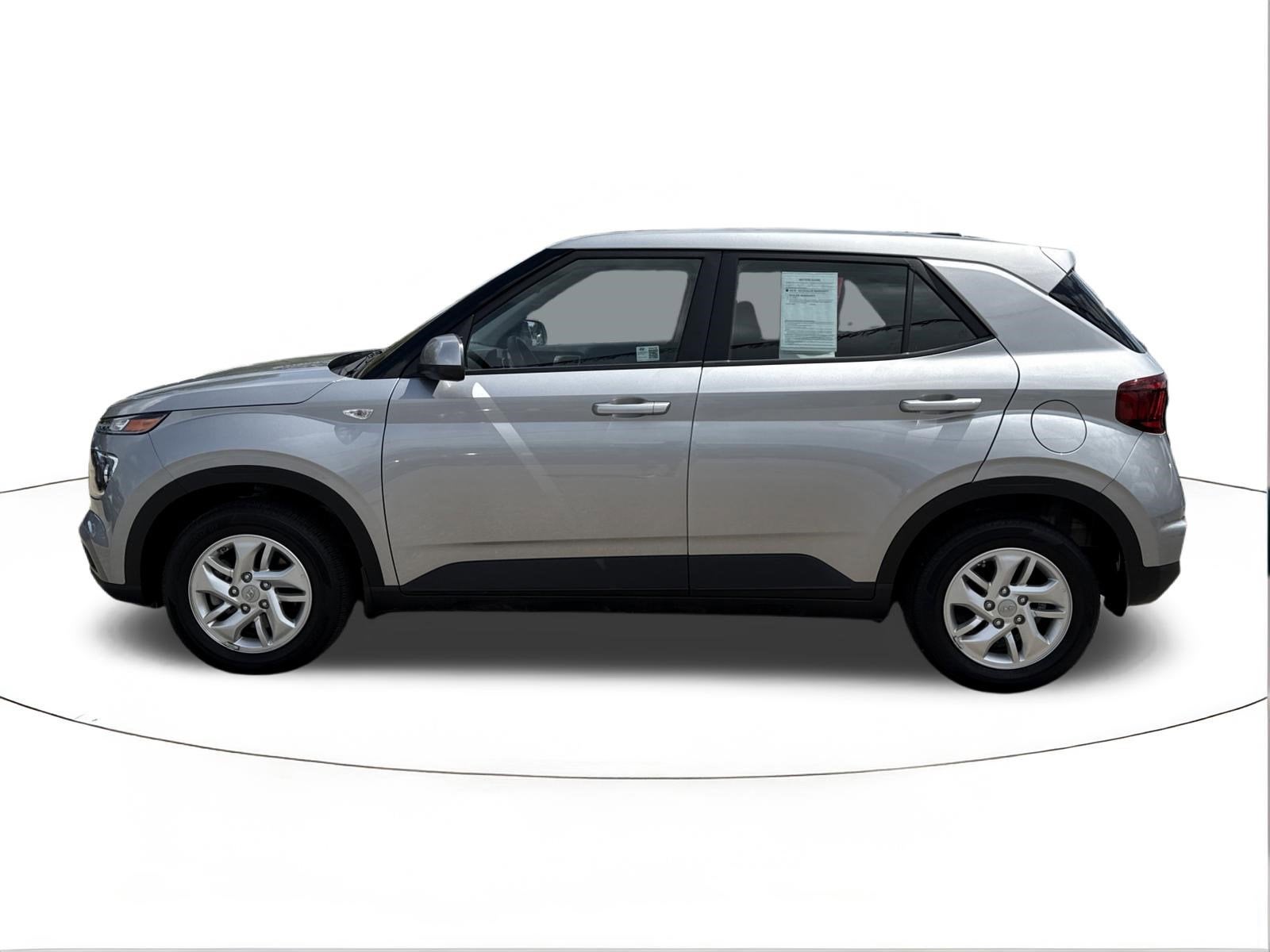 2025 Hyundai Venue SE
