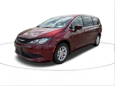 2023 Chrysler Voyager LX