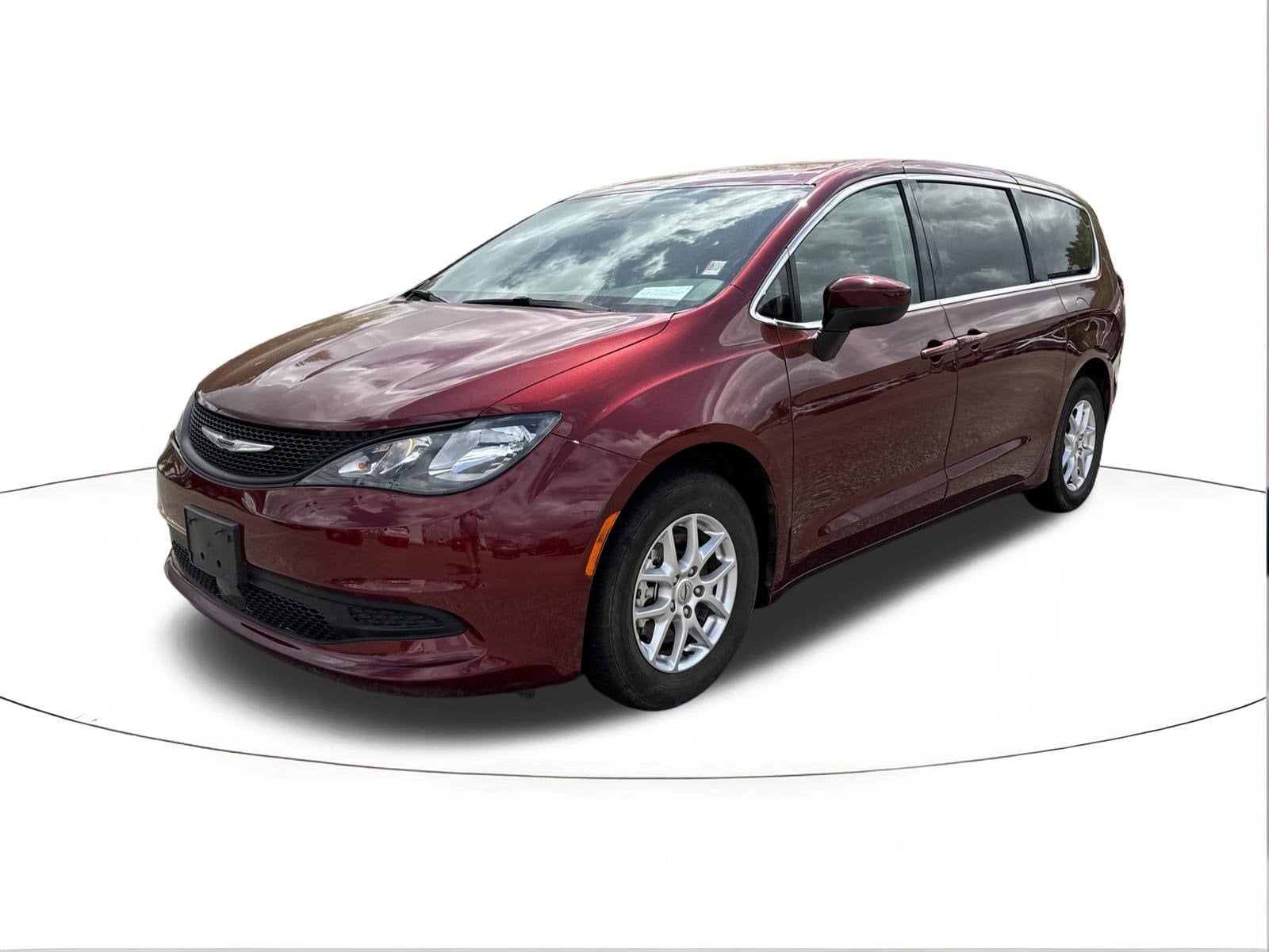 2023 Chrysler Voyager LX