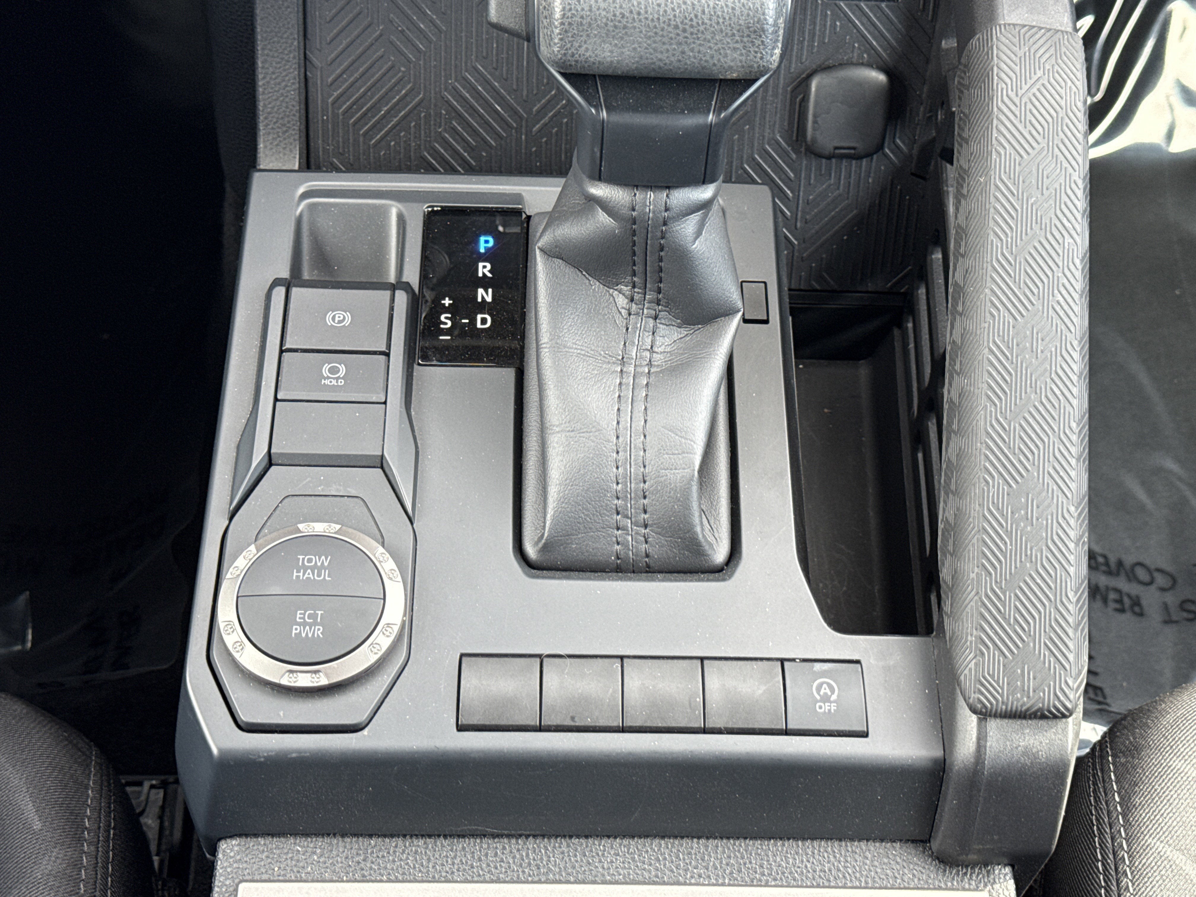 2025 Toyota Tacoma 2WD SR5