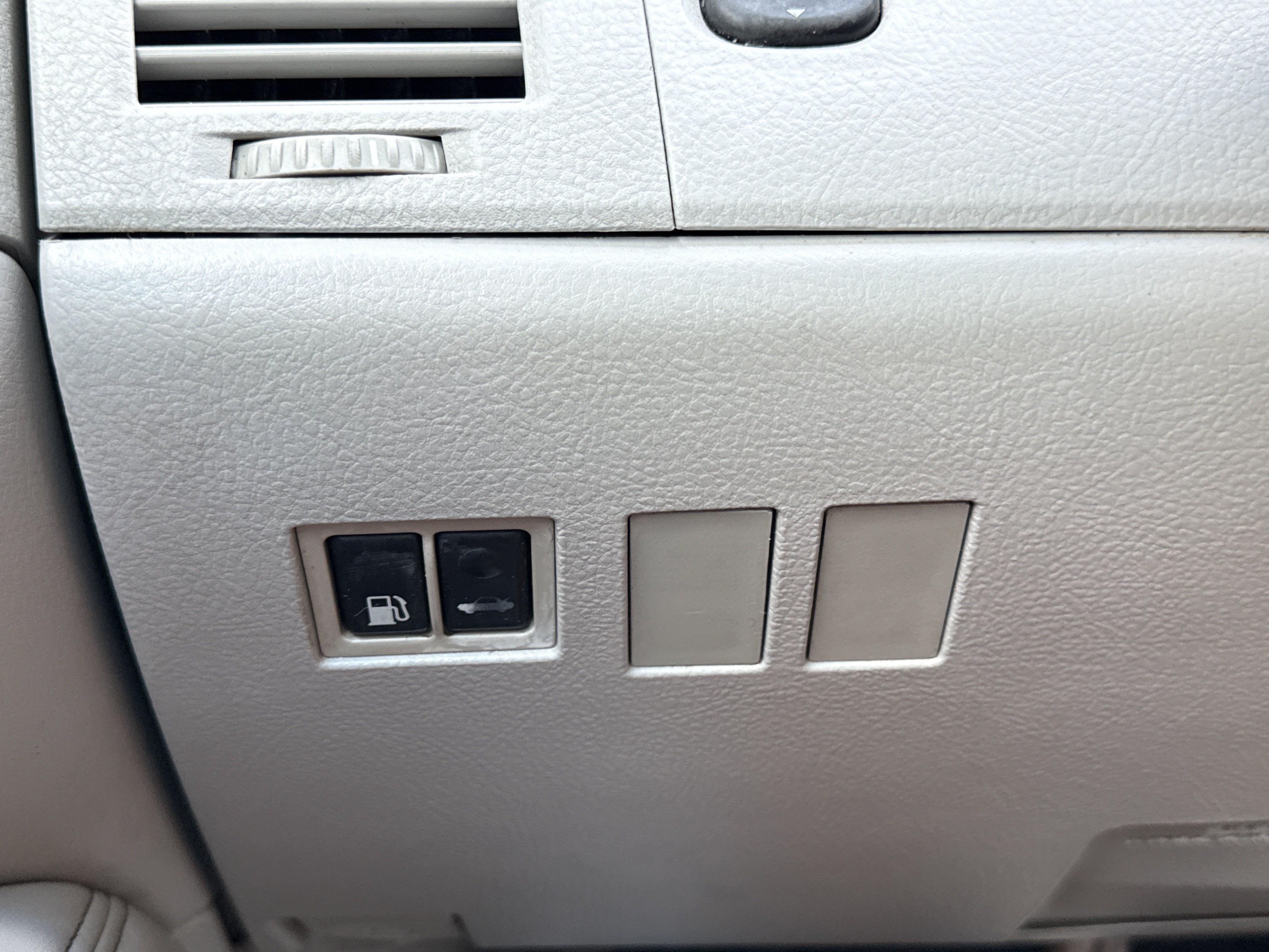 2006 Toyota Avalon XLS