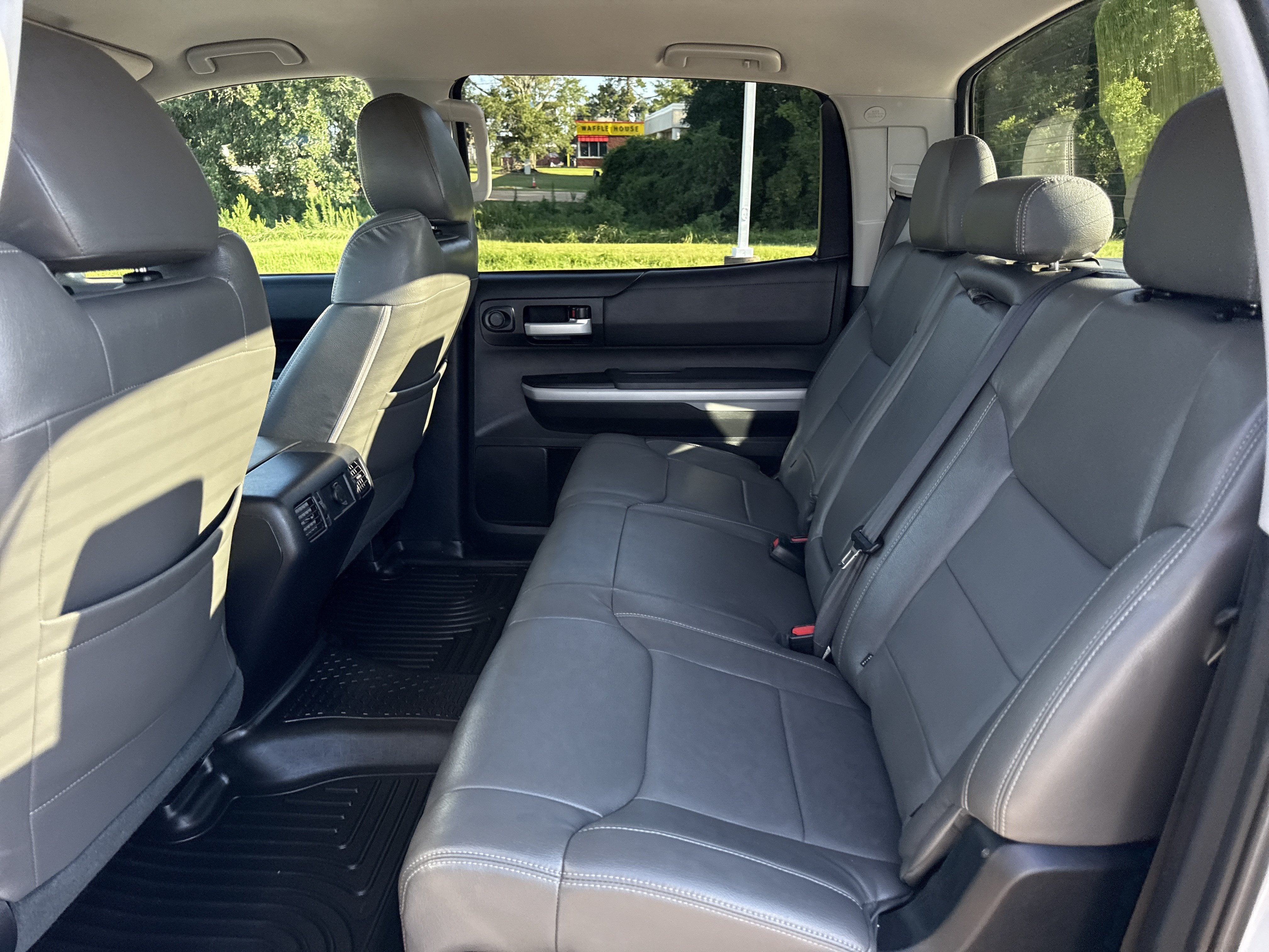 2018 Toyota Tundra 4WD SR5