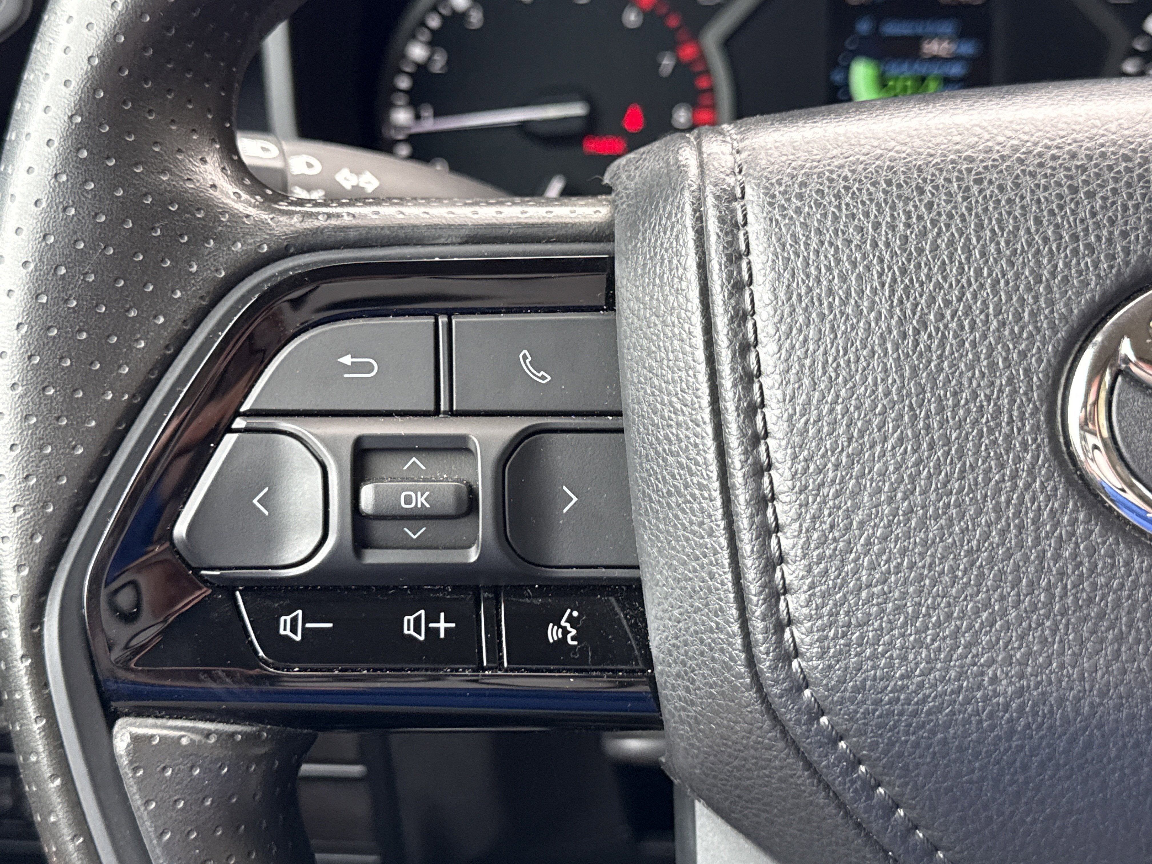 2023 Toyota Tundra 4WD SR