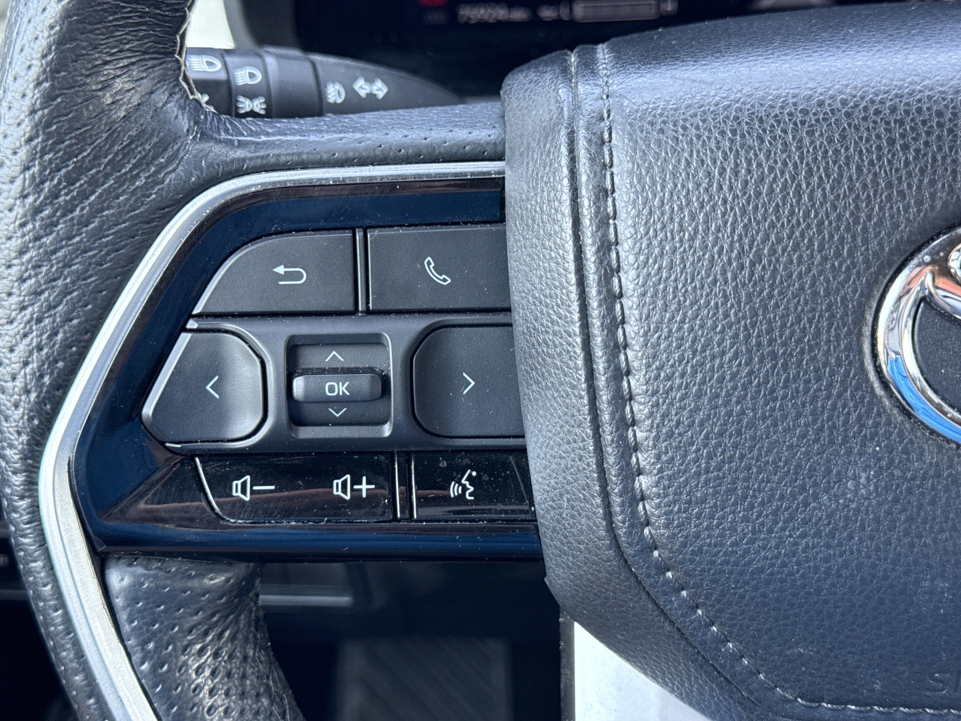 2022 Toyota Tundra 4WD Capstone Hybrid