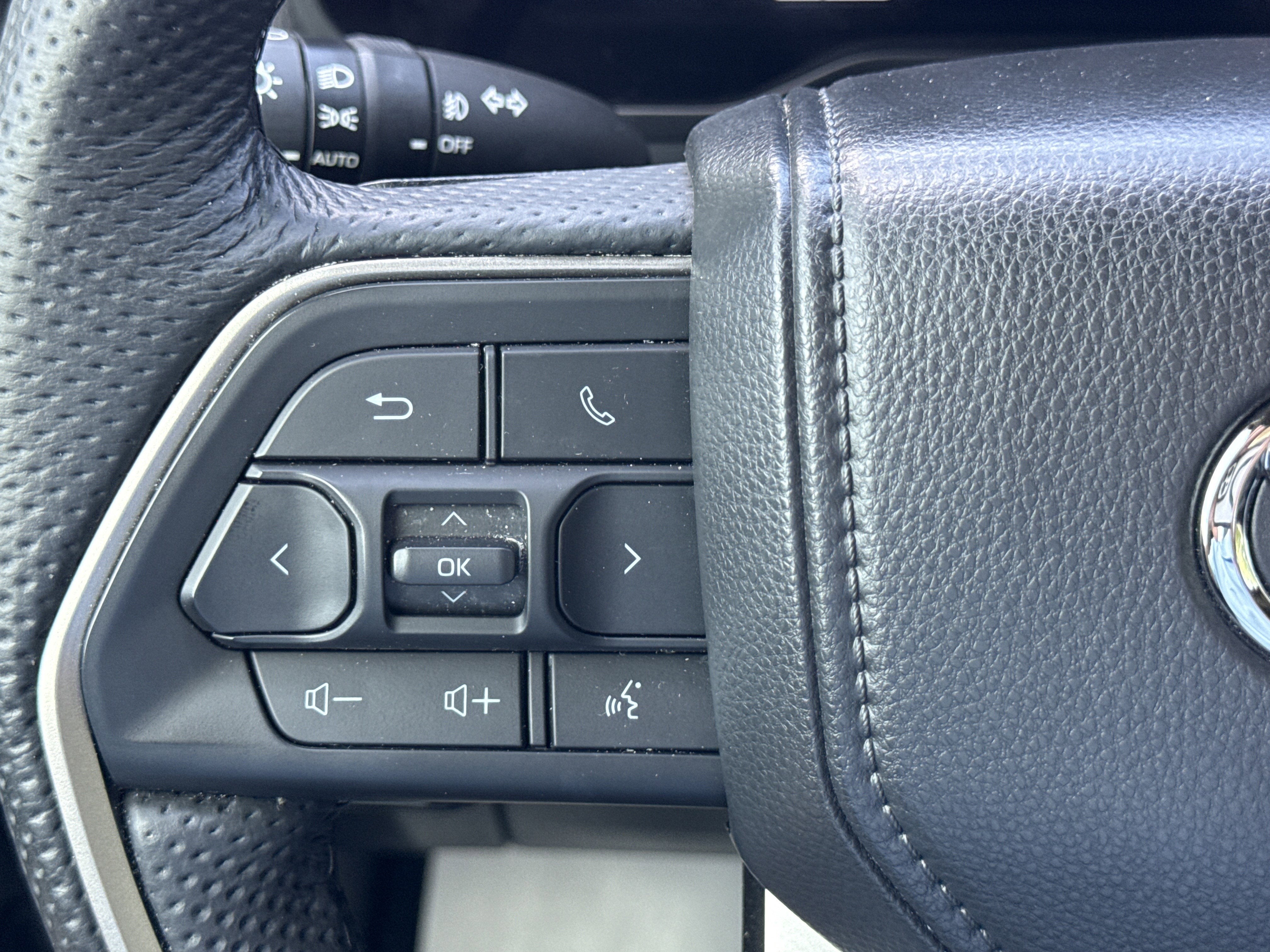 2025 Toyota Sequoia SR5
