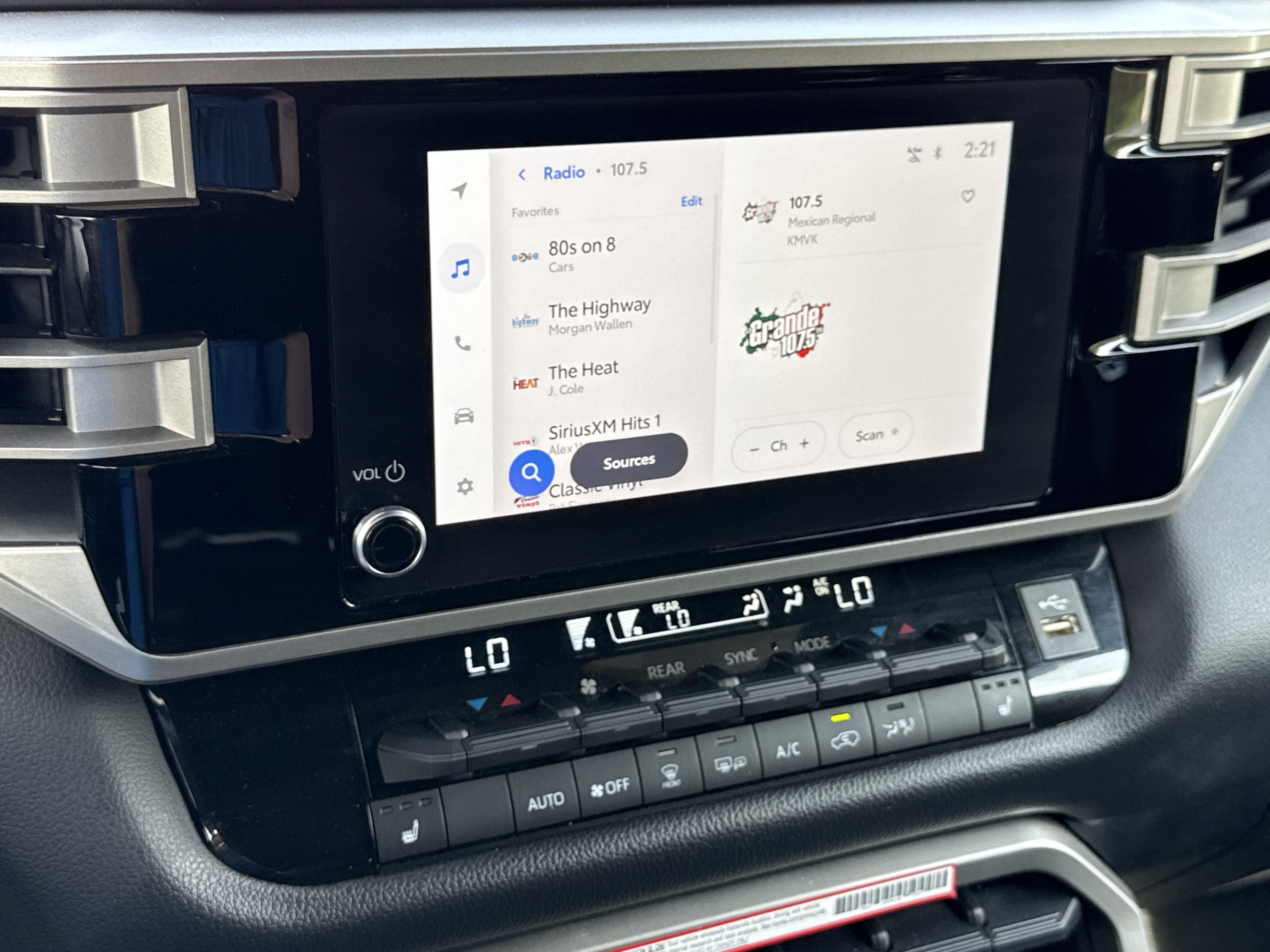 2025 Toyota Sequoia SR5