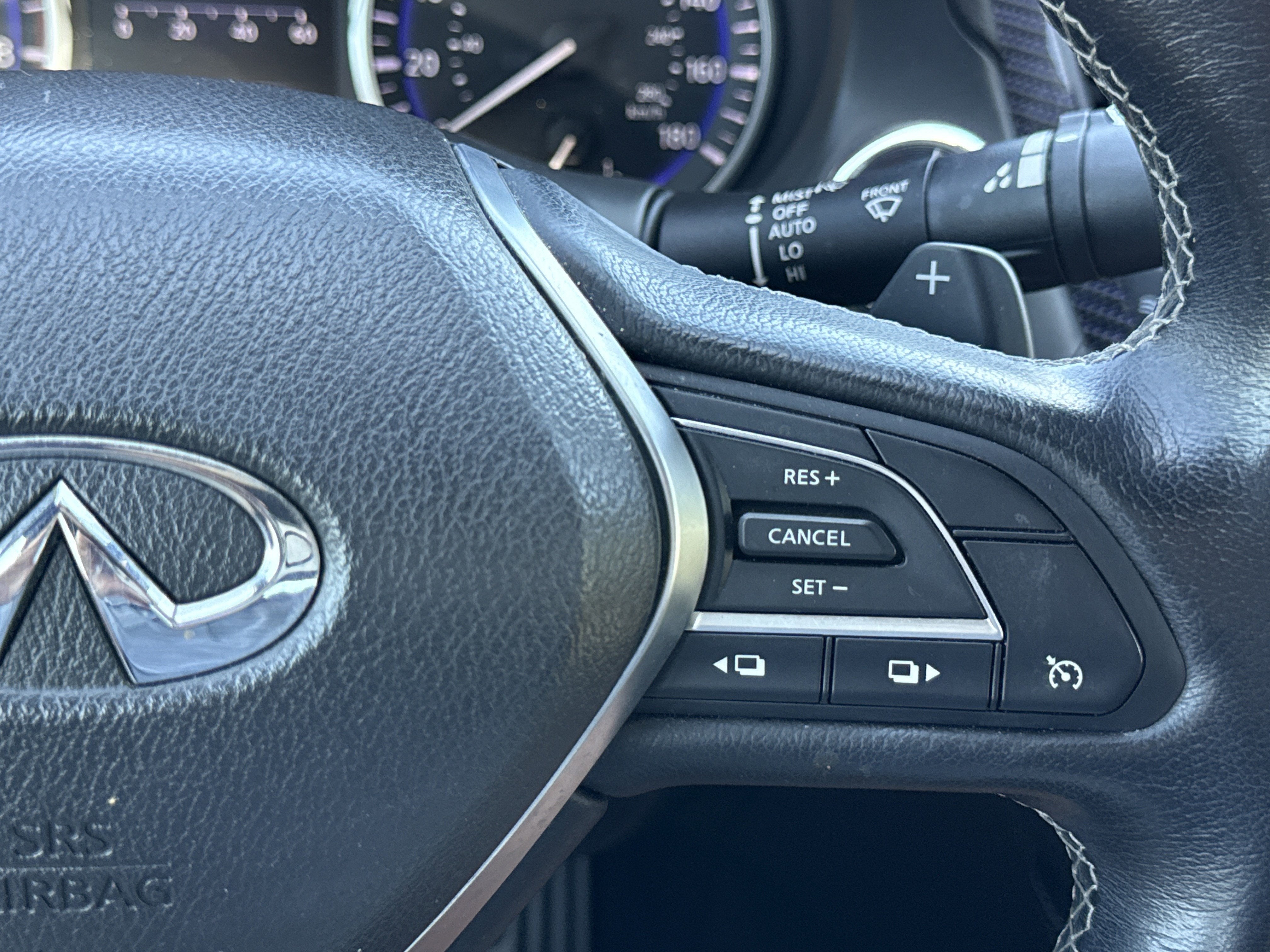 2018 INFINITI Q60 SPORT
