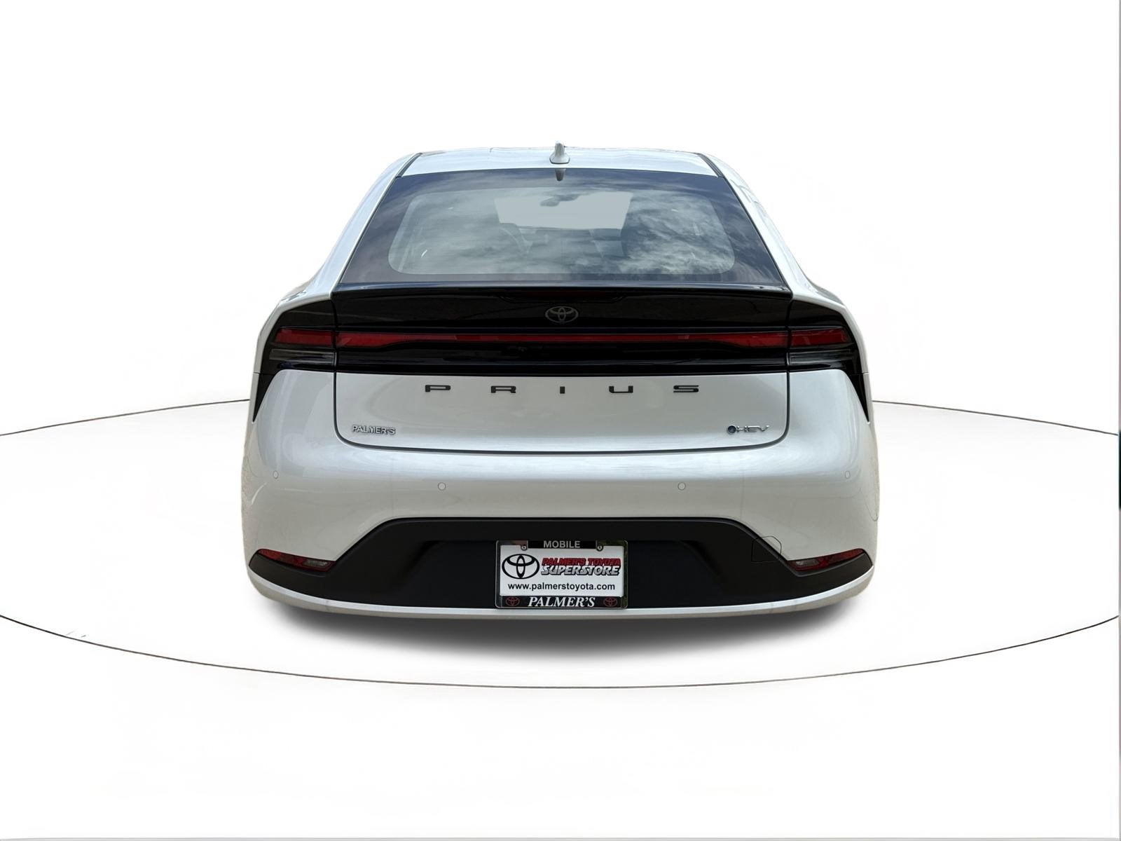 2025 Toyota Prius LE